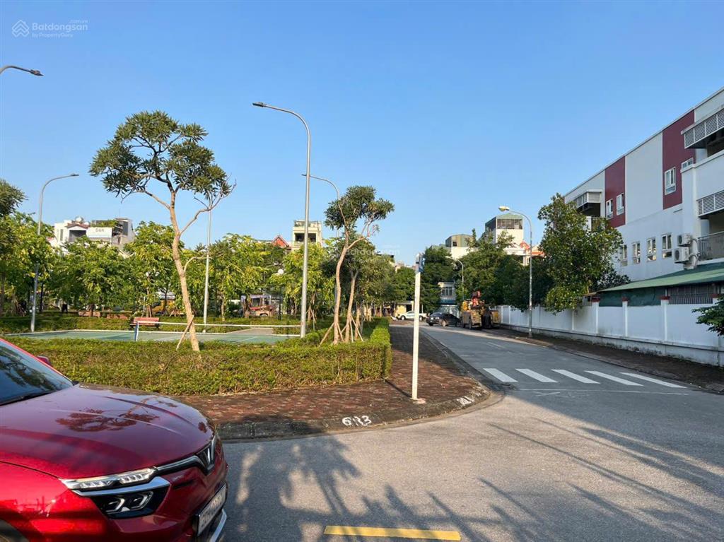 Bán đất tại nguyễn khắc viện, phường việt hưng, quận long biên, 18 tỷ, 90m2 giá siêu hời tốt