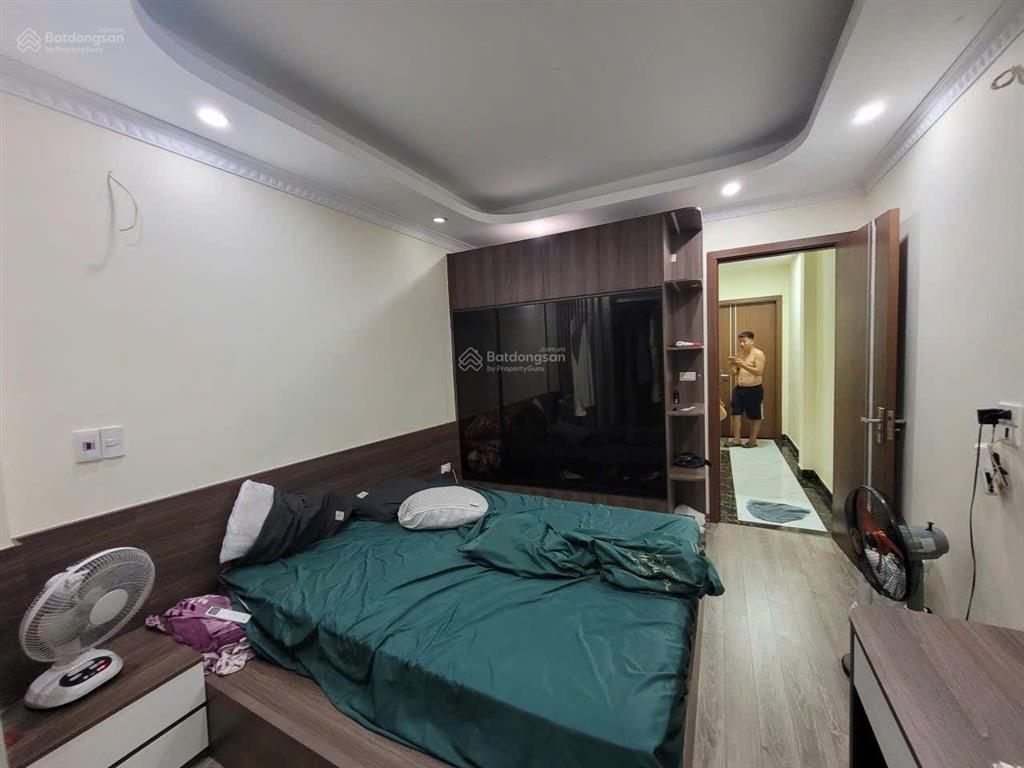 Cc cần bán nhà mặt trục chính yên nghĩa. dt 40m2 5 tầng 5 tỷ 2,  0362 088 ***