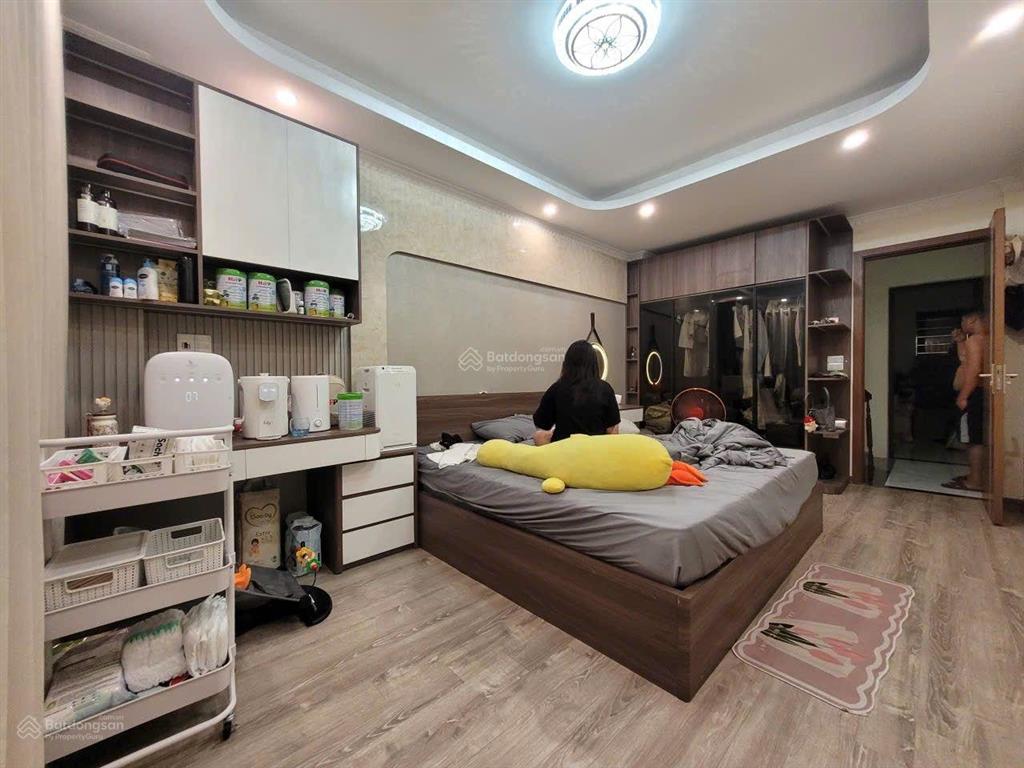 Cc cần bán nhà mặt trục chính yên nghĩa. dt 40m2 5 tầng 5 tỷ 2,  0362 088 ***