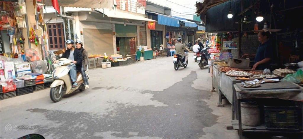 Đụng là bán chạm là chốt 50m lô góc trong đê cách chợ 20m 5,5 tỷ  0362 088 ***