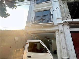 Cô e bán nhà 4.5t 41m2 4.1m mt tự xây, ô tô, kinh doanh 3 cạnh đô thị hinode royal park