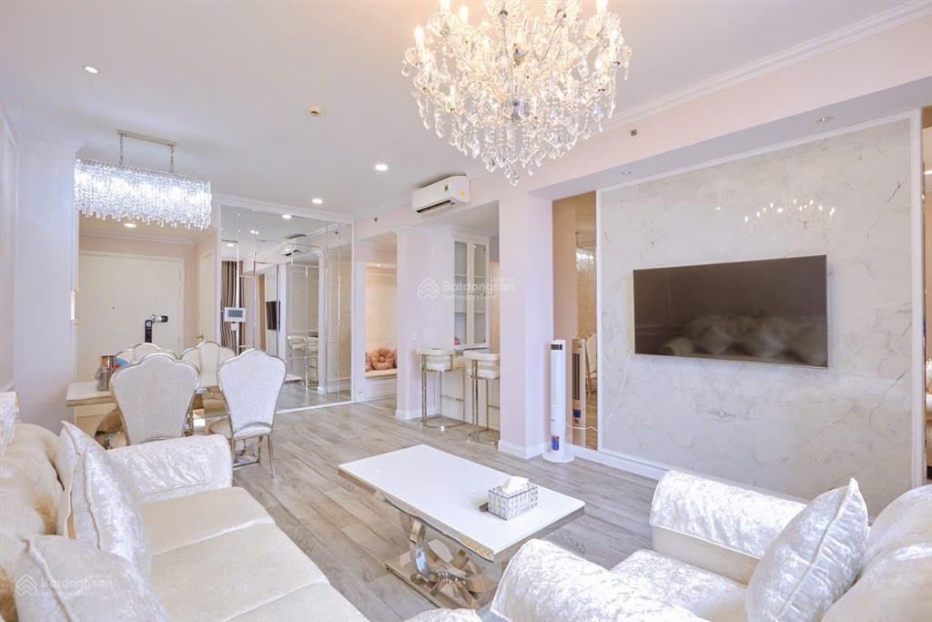 Bán gấp căn sunrise city, 106m2, 3pn, 2wc, nội thất đầy đủ, view mát, giá 8 tỷ,  0938 498 ***