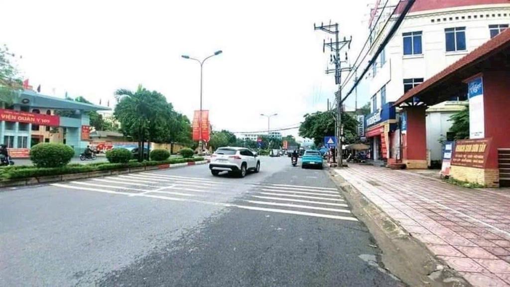 Tôi bán 40m2 đất tại lạc trị phúc thọ. ngay quốc lộ 32. giá rẻ (cc chấp nhận trung gian)