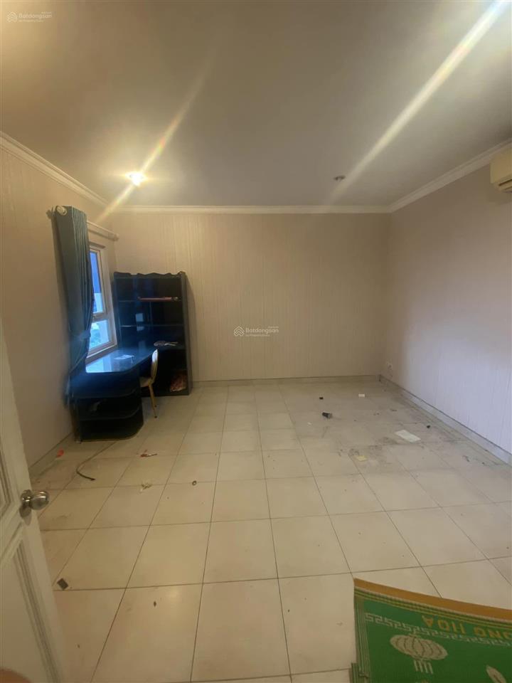 Cho thuê căn hộ penhouse chung cư phúc yên phan huy ích. 240m nhà 4pn 4wc có sẵn máy lạnh.