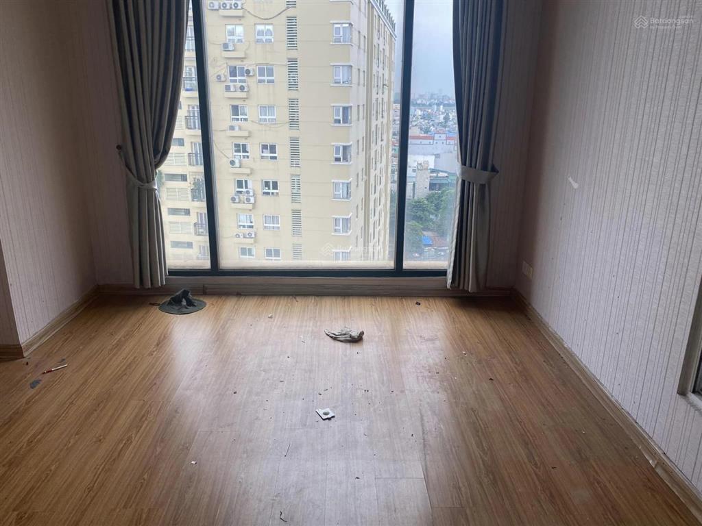 Cho thuê căn hộ penhouse chung cư phúc yên phan huy ích. 240m nhà 4pn 4wc có sẵn máy lạnh.