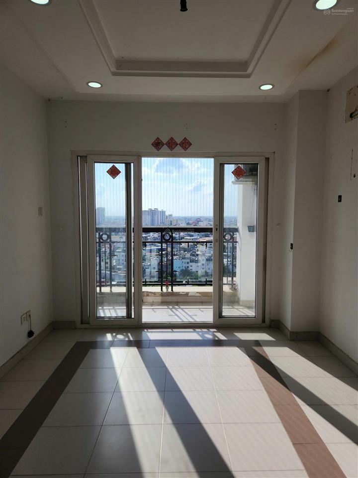 Em có nhiều căn phúc yên 1,2,3 cần bán. sổ sẵn sang tên 65,77,84,100,104,107,118,122 e 0932 834 ***