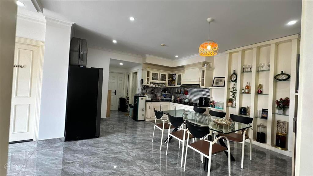 Em có nhiều căn phúc yên 1,2,3 cần bán. sổ sẵn sang tên 65,77,84,100,104,107,118,122 e 0932 834 ***