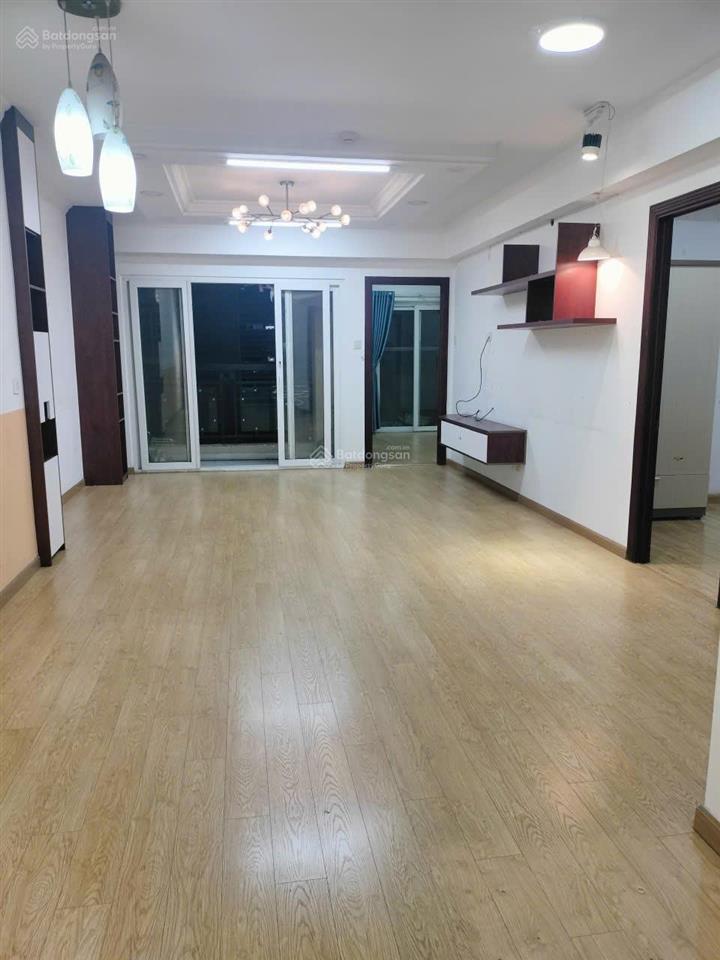 Em có nhiều căn phúc yên 1,2,3 cần bán. sổ sẵn sang tên 65,77,84,100,104,107,118,122 e 0932 834 ***