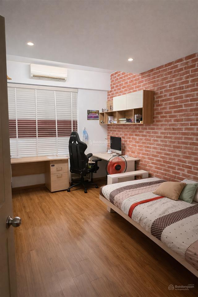 Bán căn hộ ruby garden 93m2 2pn sổ sẵn. hổ trợ vay 4.3 tỷ thương lượng thêm  0932 834 ***