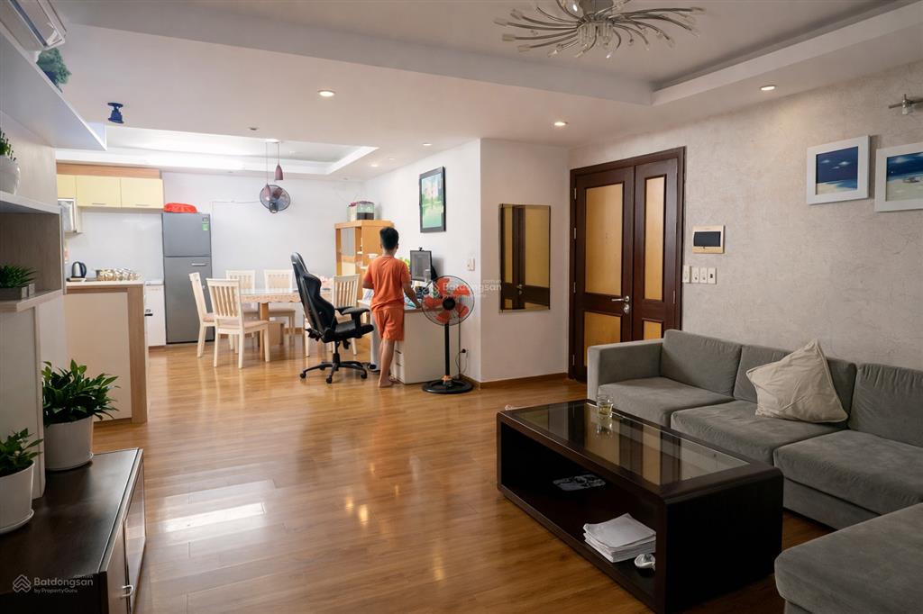 Bán căn hộ ruby garden 93m2 2pn sổ sẵn. hổ trợ vay 4.3 tỷ thương lượng thêm  0932 834 ***