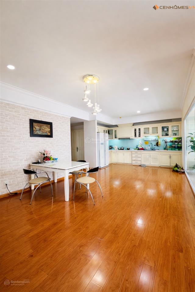 Bán penhouse phúc yên 1, dt 238m sổ hồng riêng. 4pn 3wc tầng cao view cực thoáng. 0932 834 ***