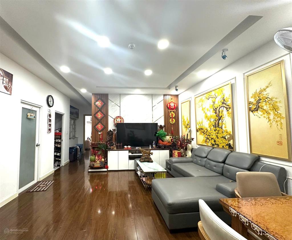 Bán căn hộ oriental view âu cơ. 87m2 2pn hdmb nhà đẹp ở liền 0932 834 ***