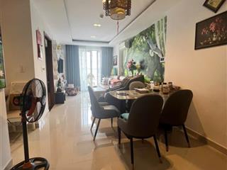 Bán căn hộ skycenter phổ quang . 75m 6,3 tỷ 2pn  0932 834 *** view hồ bơi