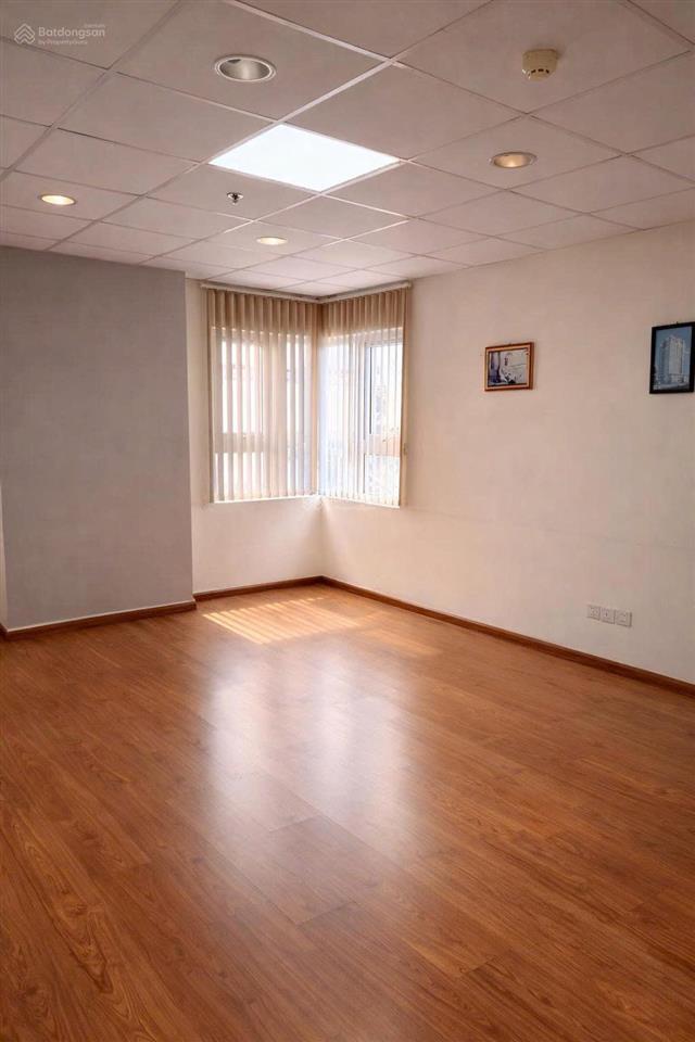 Cho thue căn hộ 200m 5pn2wc nhà trống 6 máy lạnh chỉ 12 triệu 0932 834 ***