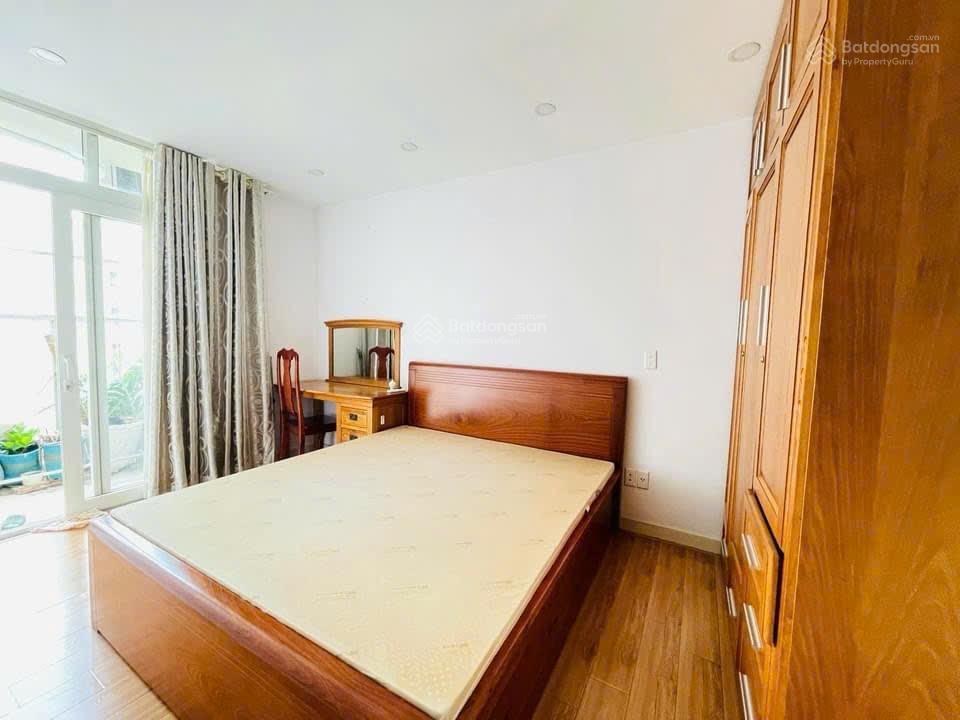 Bán căn hộ hà đô 73m 2pn sổ riêng 4,8 tỷ