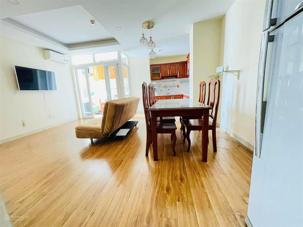 Bán căn hộ hà đô 73m 2pn sổ riêng 4,8 tỷ