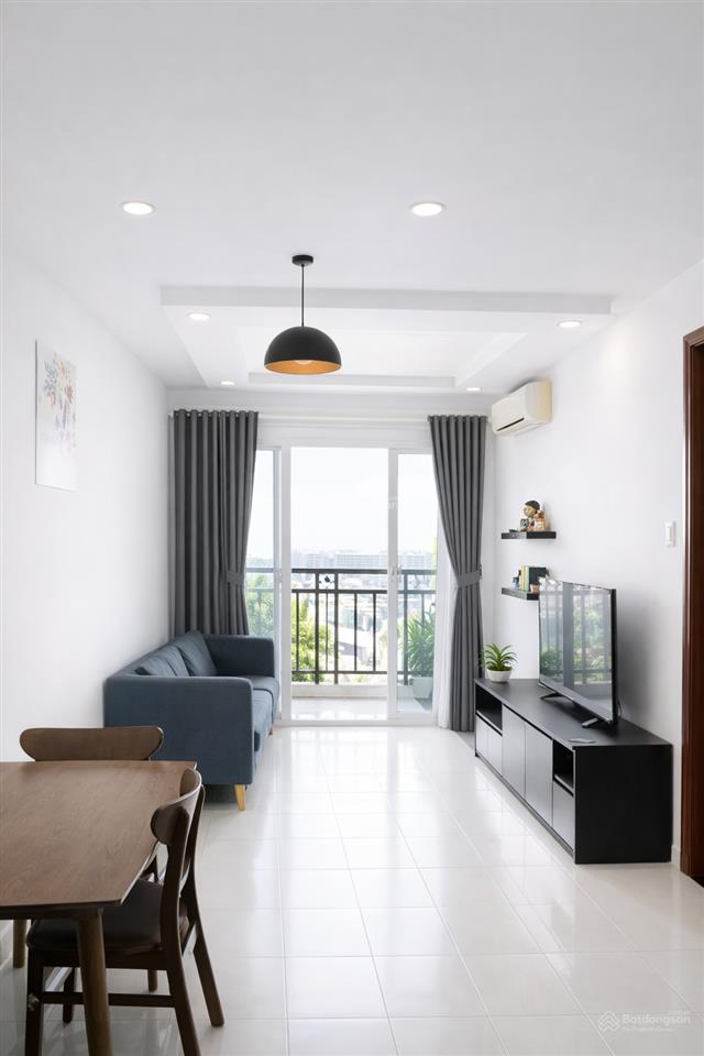 Cho thuê căn hộ 8x plus đường trường chinh. 62m, 2p, đủ nội thất ở ngay 8tr. 0932 834 ***