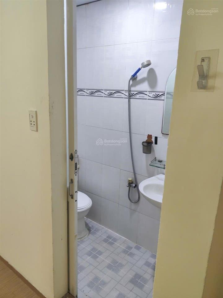 Cho thuê nhà nguyên căn mặt tiền hẻm 449 trường chinh. oto thông 42m 4pn 3wc  0932 834 ***