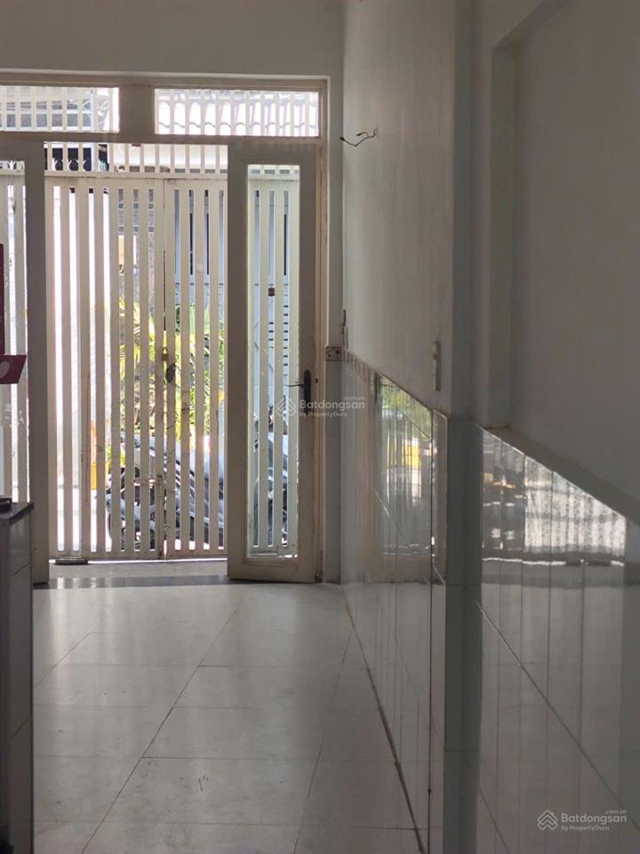 Cho thuê nhà nguyên căn mặt tiền hẻm 449 trường chinh. oto thông 42m 4pn 3wc  0932 834 ***