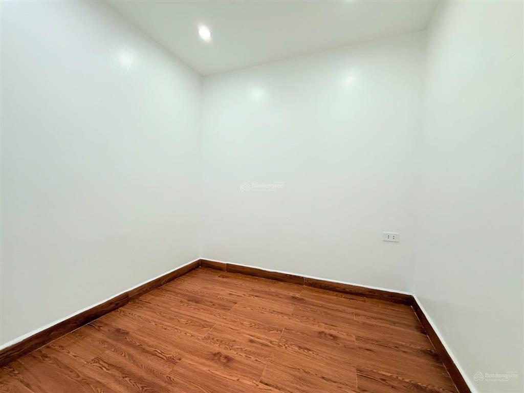 Bán nhà riêng dt 33m2 x 4 tầng phố trần khát chân   0986 014 ***