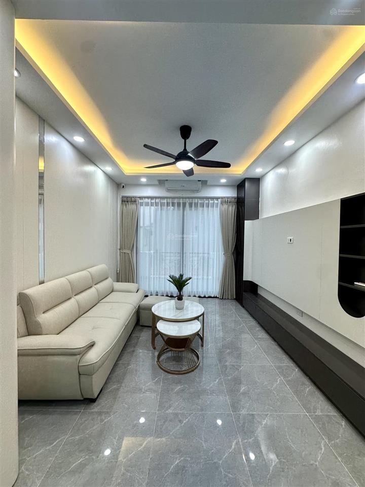 Chính chủ bán nhà phố xã đàn dt 45m2 x 6 tầng thang máy, ngõ thông, khu vực an ninh tốt