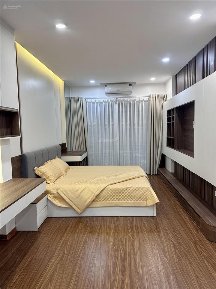 Chính chủ bán nhà phố xã đàn dt 45m2 x 6 tầng thang máy, ngõ thông, khu vực an ninh tốt