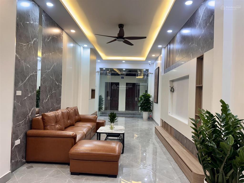 Chính chủ bán nhà phố xã đàn dt 45m2 x 6 tầng thang máy, ngõ thông, khu vực an ninh tốt