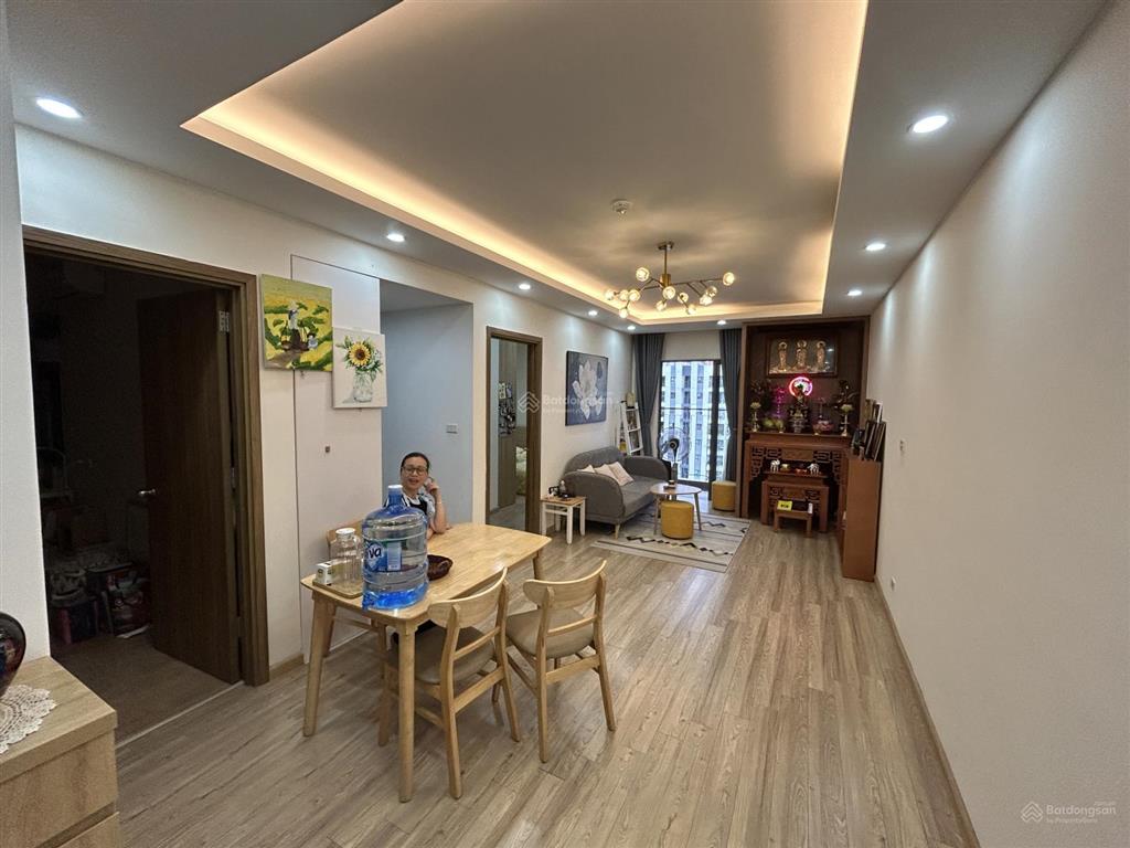 Em còn căn 70m hope thương mại vào tên sổ đỏ, hỗ trợ vay 3 bên  em tùng 0972 109 ***