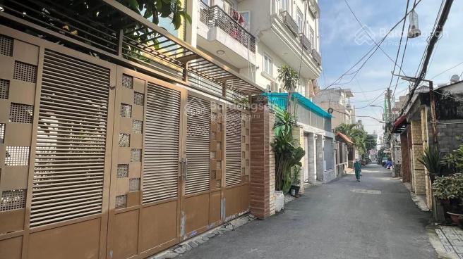 Bán nhà hxh nguyễn đình chiểu p.4, q.3 (dt 4x10) nhà cấp 4, giá bán 6.4 tỷ thương lượng
