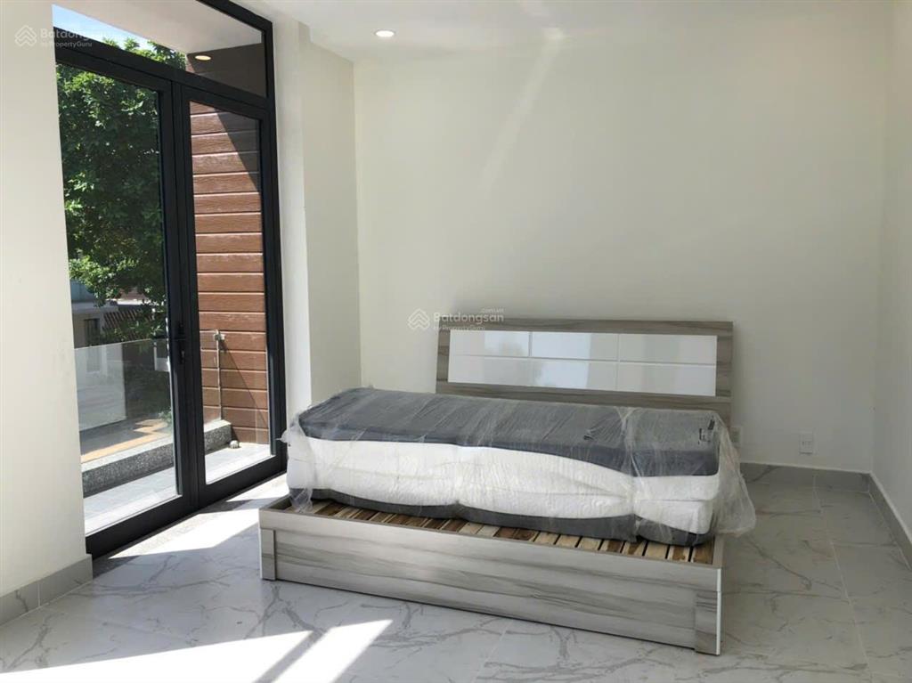 Bán gấp bt song lập lucasta khang điền 203m2, 27.5 tỷ có nội thất, 1 trệt 2 lầu, sổ hồng 0908 119 ***