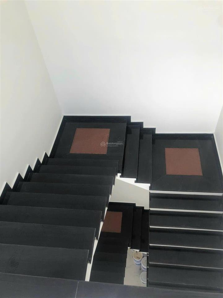 Bán gấp bt song lập lucasta khang điền 203m2, 27.5 tỷ có nội thất, 1 trệt 2 lầu, sổ hồng 0908 119 ***