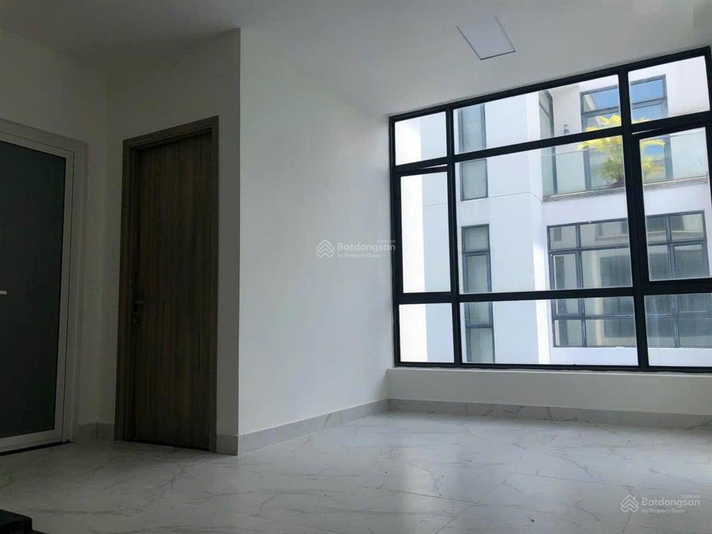 Bán gấp bt song lập lucasta khang điền 203m2, 27.5 tỷ có nội thất, 1 trệt 2 lầu, sổ hồng 0908 119 ***