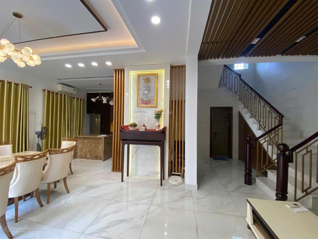 Cho thuê biệt thự 4pn, 5vs, 126m2, giá ưu đãi tại melosa garden, phú hữu, q9, hcm