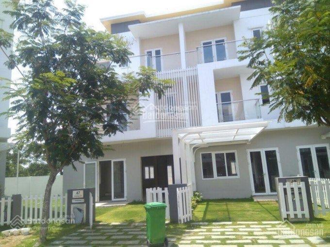 Nhà melosa garden 8x18m nội thất đầy đủ, 1 phòng trống, 2 sảnh, 3pn 4wc có sân ô tô 0908 119 ***