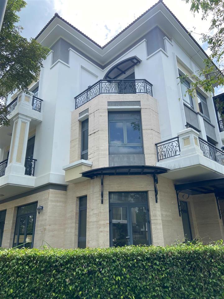 Giá tốt verosa park 196m² 2mt, đường lớn, sân vườn rộng, an ninh, sổ hồng