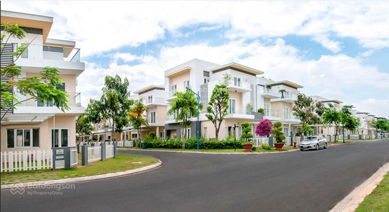Bán gấp nhà mới đẹp 126m2, đầy đủ nội thất, 4pn 5wc, sân vườn 60m2, sổ hồng đầy đủ, an ninh