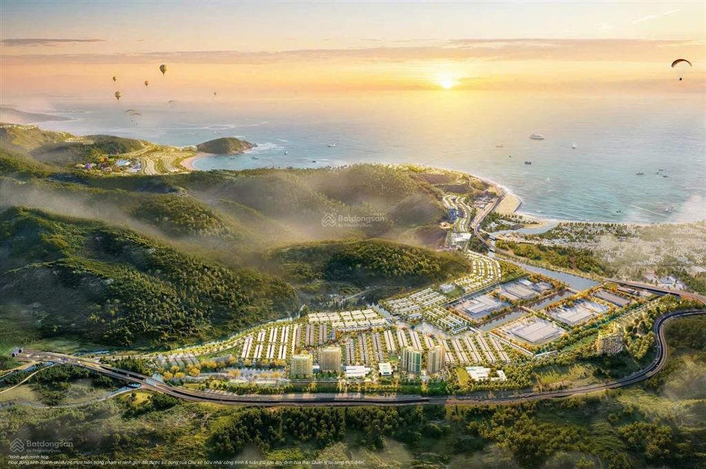 Bán gấp căn 70m2 view suối view biển giá full 5,5 tỷ