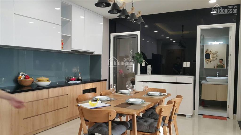 Penthouse  hàng độc quyền the everrich q11  căn 560 m2 cần bán gấp giá 26,9 tỷ.  0908 097 ***