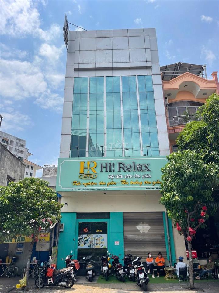 Bán nhà 338 Lạc Long Quân gần vòng xoay Đầm Sen. DT: 7 x 8m, 4 tầng. 