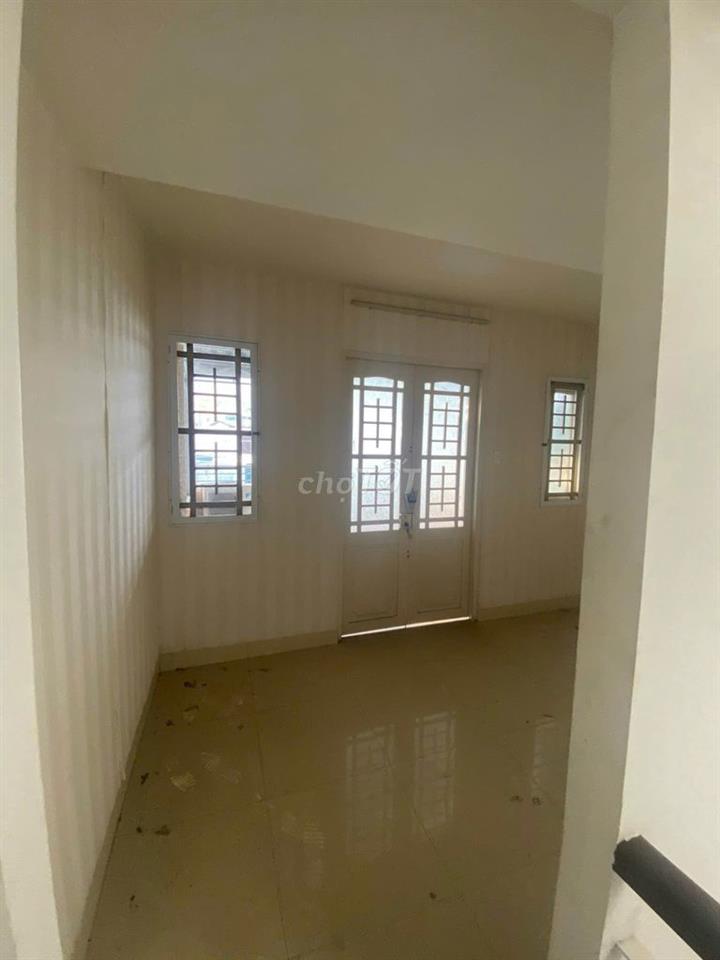 Cần cho thuê nguyên căn 43B Lạc Long Quân đường nội bộ 8m. Gần Âu Cơ
