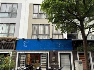 Cho thuê khu phố liên Kề Hado .DT: 5,5 x 13m, 1 trệt, 3 lầu nhà đẹp