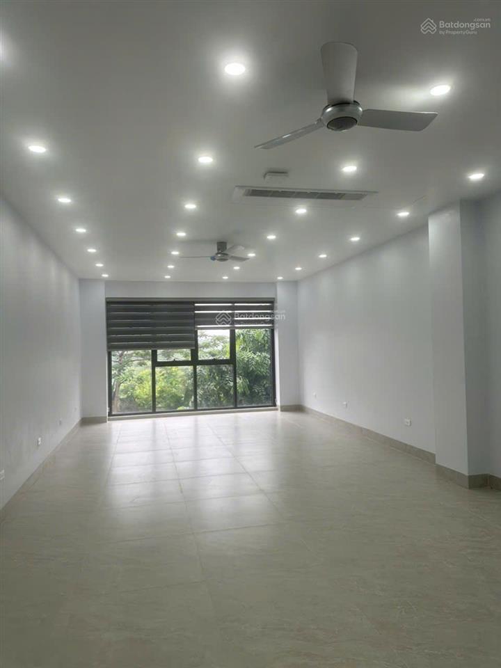Cho thuê văn phòng 5 tầng mặt đường 33m tại di trạch hoài đức, giá chỉ 8 triệu/tháng