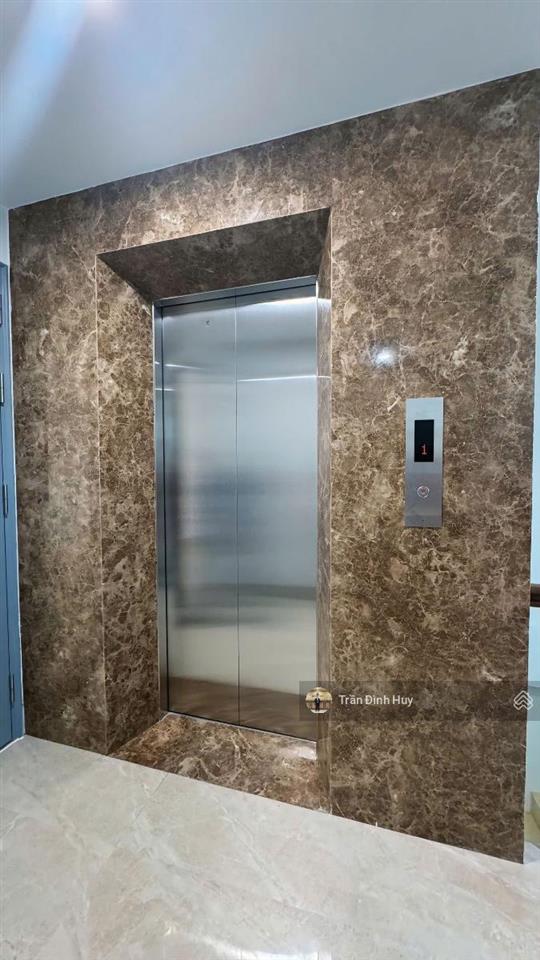 Lô góc hồ tùng mậu. toà nhà 9 tầng x 180m2. giá 89 tỷ