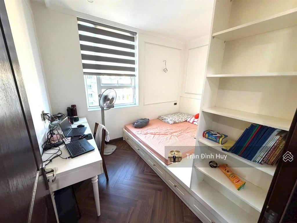 ( căn 2pn  4,4 tỷ ) quá hiếm và rẻ. tầng đẹp, view đẹp. cc anland complex.