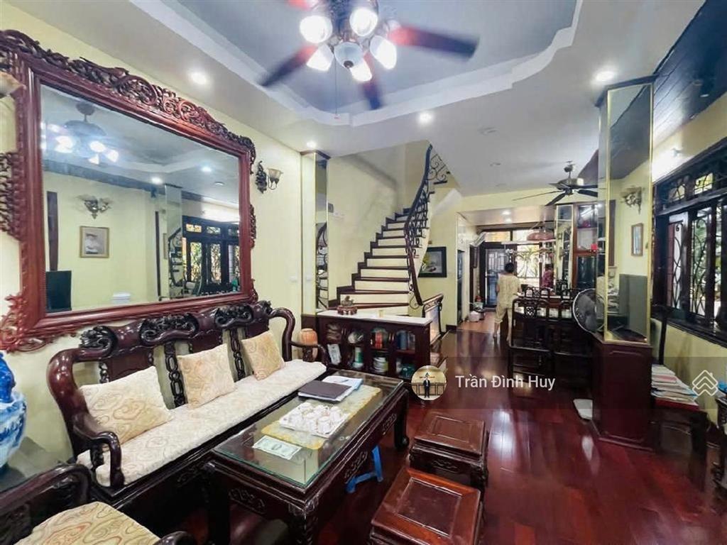 (lô góc  sân vườn) trần quốc hoàn, phân lô đh sư phạm hn. 19,89 tỷ