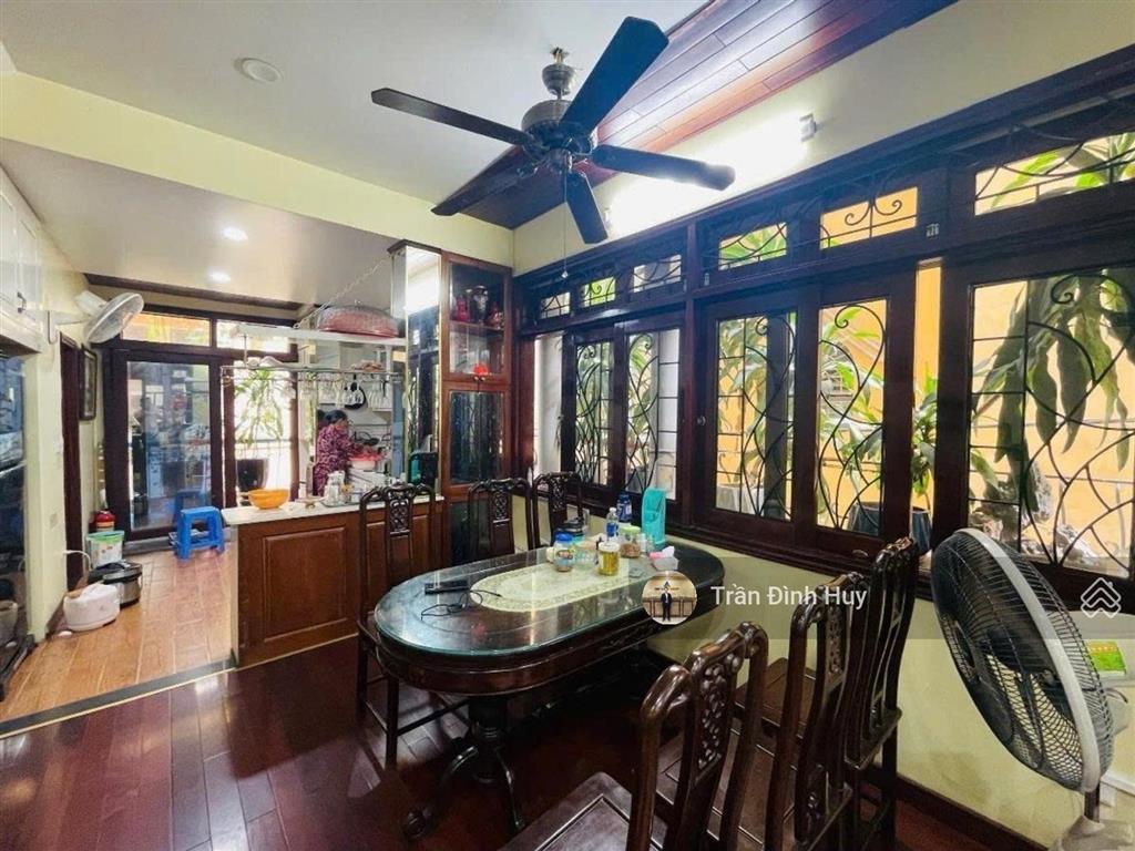 (lô góc  sân vườn) trần quốc hoàn, phân lô đh sư phạm hn. 19,89 tỷ