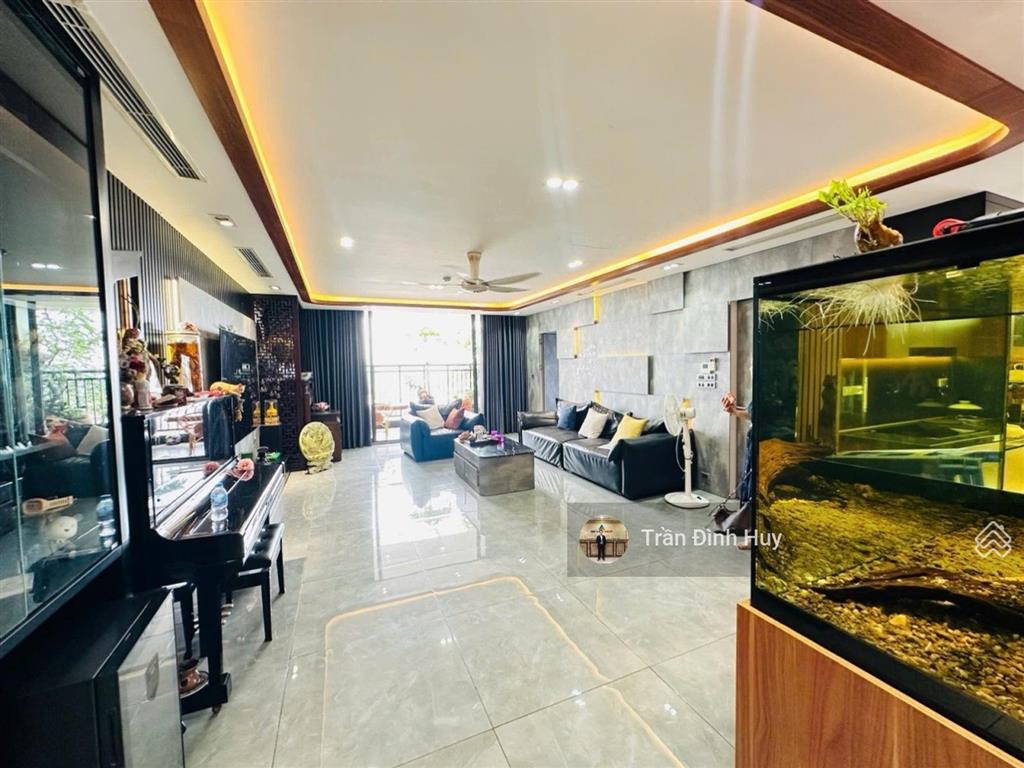 (căn góc) 3pn  tầng 1x  view bể bơi  giá 11.48 tỷ