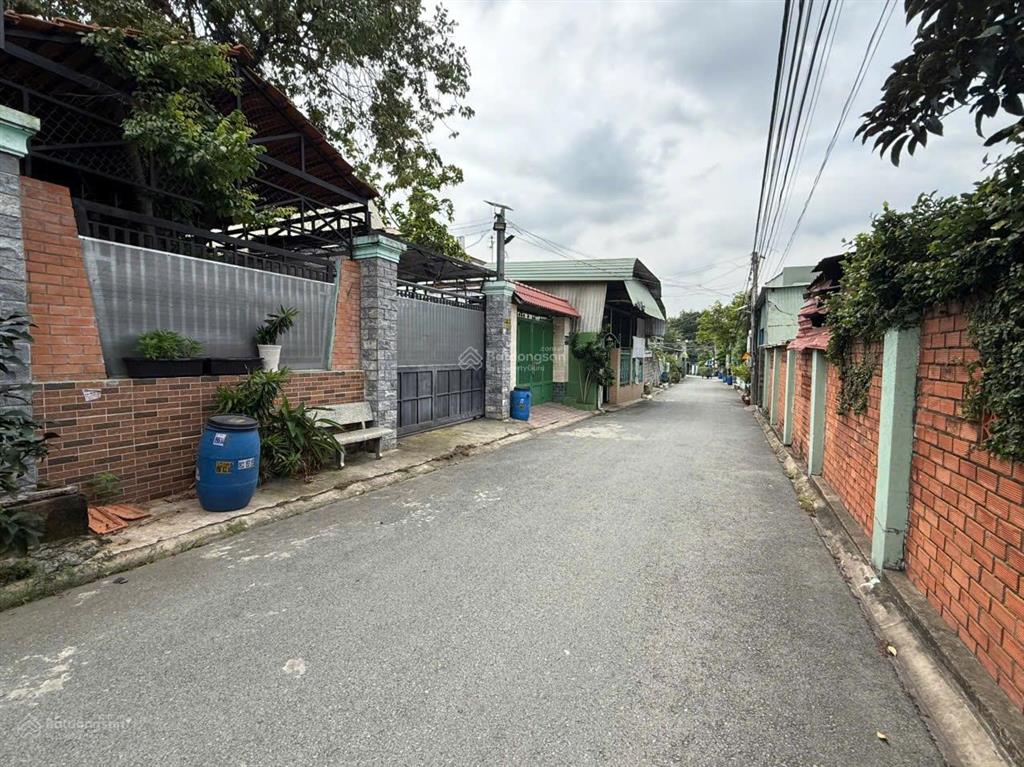 Bán lô đất thổ cư mặt đường nhựa 5m giáp ql1k gần làng đại học qg tp.hcm giá tốt chỉ 4.75 tỷ