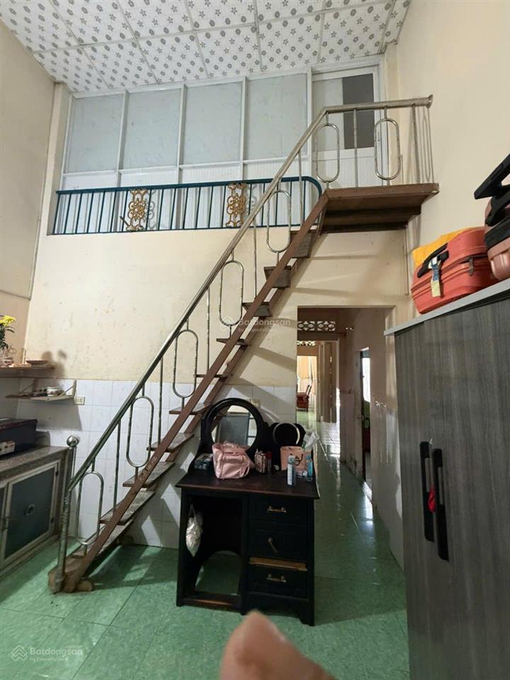 Bán gấp nhà đất 188m² phường đông hòa gần metro, gần làng đại học giá tốt chỉ 5.5 tỷ bớt lộc