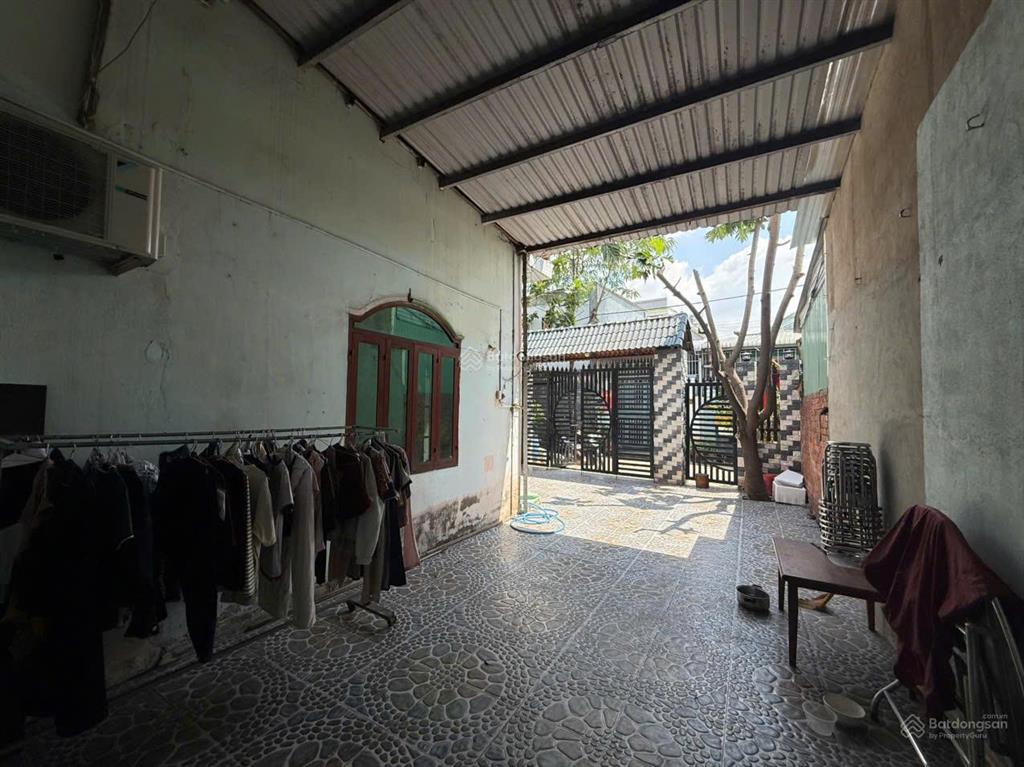 Bán gấp nhà đất 188m² phường đông hòa gần metro, gần làng đại học giá tốt chỉ 5.5 tỷ bớt lộc